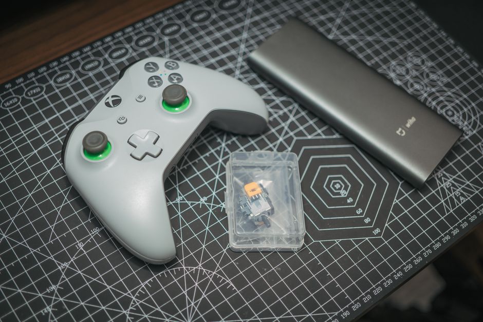 ¿Cuánto dura la batería de un mando de Xbox?