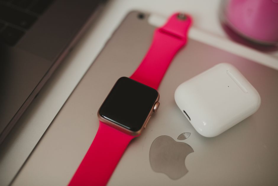 ¿Cuánto tarda en cargar un Apple Watch?